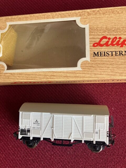 Liliput 25663 HVID  DSB I ar 21400 godsvogn  Let Brugt Som Ny.H0..