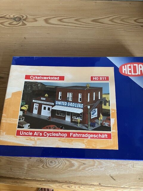 Heljan 811 Cykelværksted Uncles Al Shop H0 Nyt