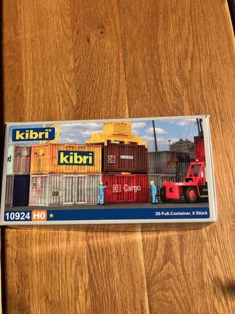 KIBRI 10924 8 stk 20" containere Byggesæt H0 Nye,7x2,8x3 cm