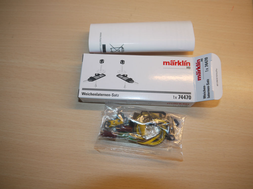 Märklin 74470 2 lanterner gul lys til sporskift kryds mm Nyt