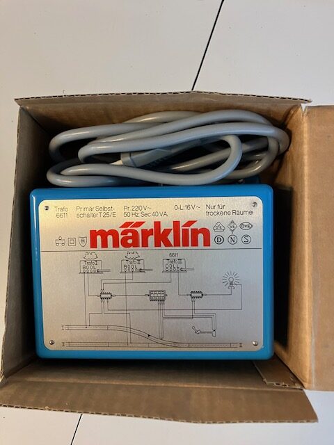 Märklin 6611  Lystrafo 40 VA Som ny Let Brugt 0-16 Volt,