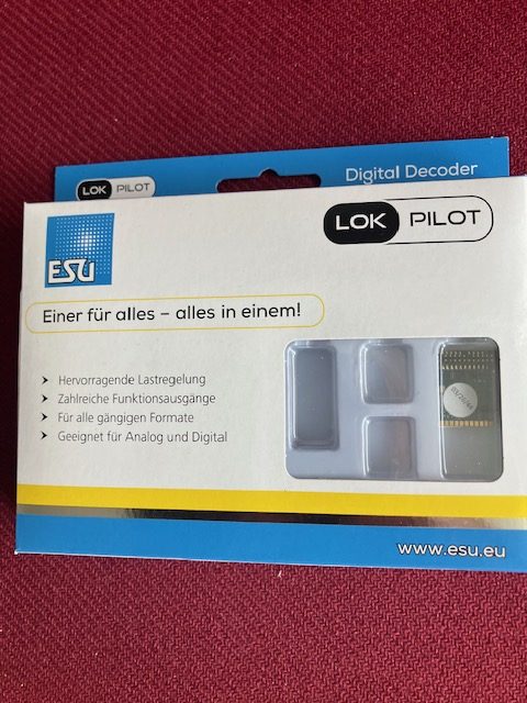 ESU 59612 Lokpilot  5 PLUX x 22 NEM 658,