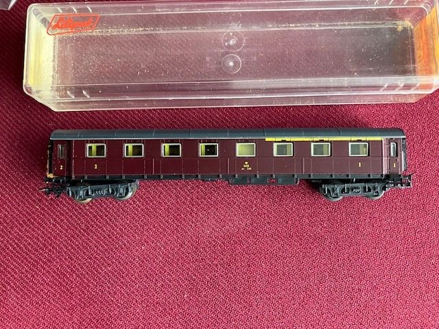 Liliput 280 DA DSB AV 241  Personvogn Let Brugt H0. DC.