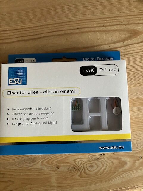 ESU 59820 Lok Pilot  5 Micro Dekoder 8 pin. Nyt.