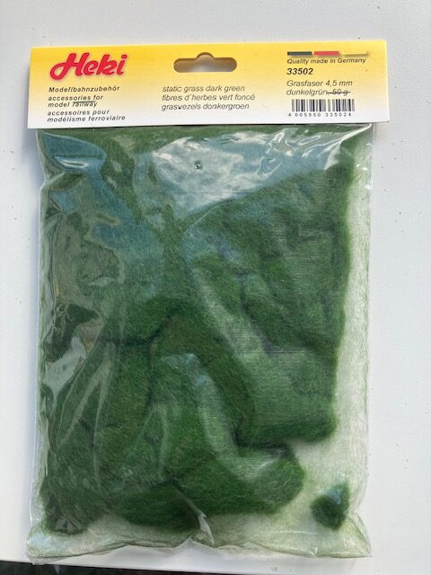 Heki 33502 Græsfiber 4,5 mm Mørkegrøn 50 g Nyt..