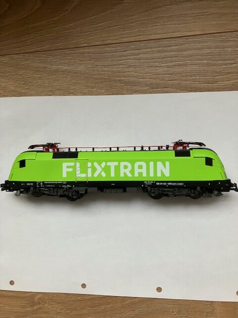 ROCO Flixtrain Siemes 91 80 6193 9813-3 TAURUS Digital Med Lyd H0 2 Skinne. 1 puffe Mangler
