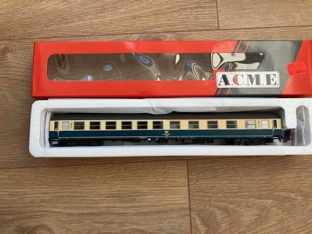 ACME 52232 Personvogn1-2 kl.ABM E V DB 51 80 31-40 526-0 blå Beige. Nyt