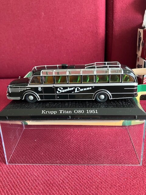 ATLAS Bus Krupp Titan O 80 1951 " Senior Luxus". Helt Ny i ÆSKE 1:43.