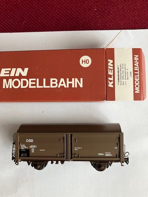 Klein 329 A   DSB  2114 105 8 Hims  Brun Godsvogn. Som Ny fra samling. H0.