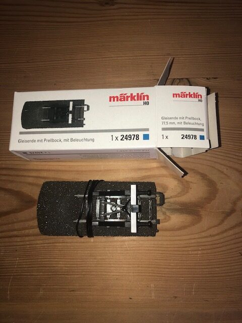 Märklin 24978 Stopbum med lys nyt