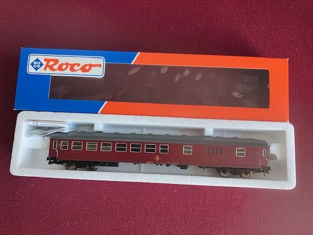ROCO 45337 DSB Person og Pak vogn 2 kl BD . Som Ny fra samling, H0.