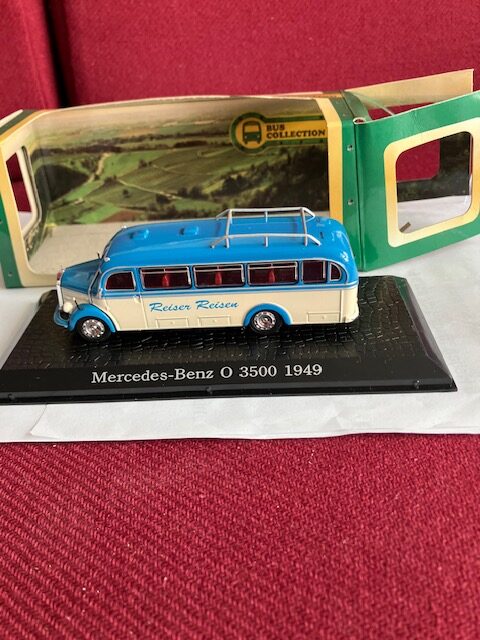 Atlas BUS Mercedes-Benz O 3500 1949 Reiser  Reisen Som Ny i Æske 1:43.