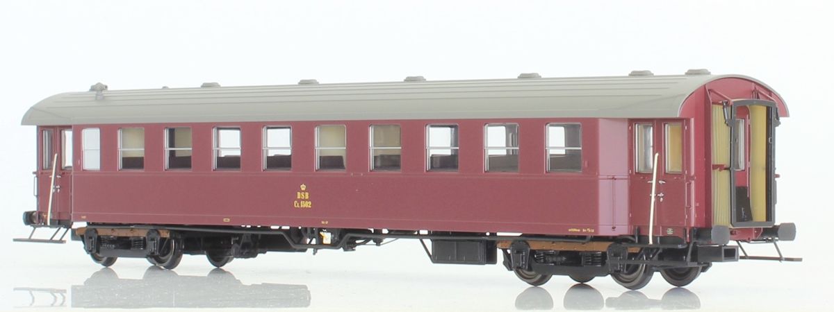 DEKAS. DK-876142 DSB CL 1502 , ca 1955-67 H0 Ved køb af 3 vogne -20 %
