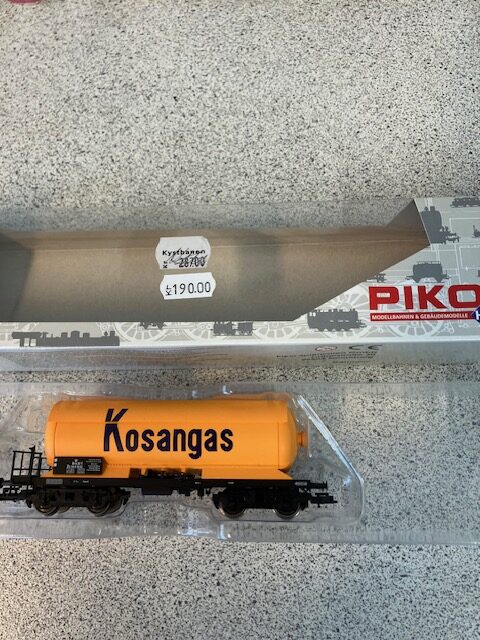 Piko  54525 DSB Kosangas H0 DC  504032 Let  Brugt.