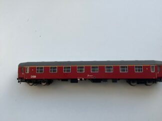 Heljan DSB A vogn  50 86 18-83 012-1 dsb 1 kl. Flot vogn u æske. H0