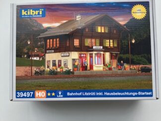 UDSOLGT KIBRI 39497  Banegård "Litzirüti" med belysnings startsæt  Byggesæt. H0 16x14x14 cm