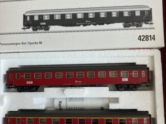 Marklin 42814 DSB A+B vogn 1 og 2 kl. Passager. Let Brugt. H0