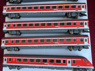 Fleischmann 5 Vogns Sæt DB  REGIO med Styrvogn og Lys i Vogne DC Let Brugt H0 Munchen- Nurnberg Ekspress