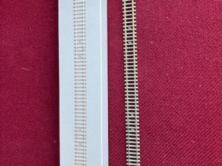 TRIX 14502 Spor N skinne med betonsvelle 312,6 mm Ny Pris pr stk.