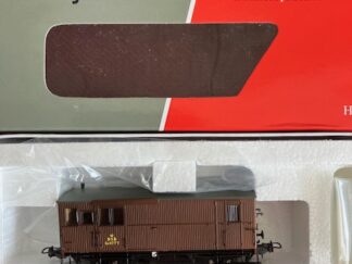 Hobby Trade 51052 DSB EH 6777 TEAK Postvogn .H0 Som Ny fra Samling .