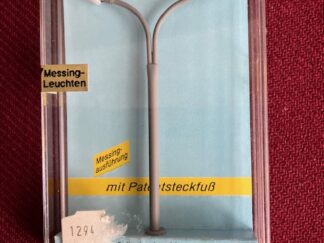 Viessmann 6095 Lygtepæl med dobbelt lampe H0 Let Brugt Som ny. Vejl 129 Kr.
